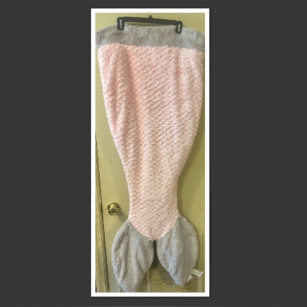 Wearable Authentic Kids Soft Plush Mermaid Tail Blanket